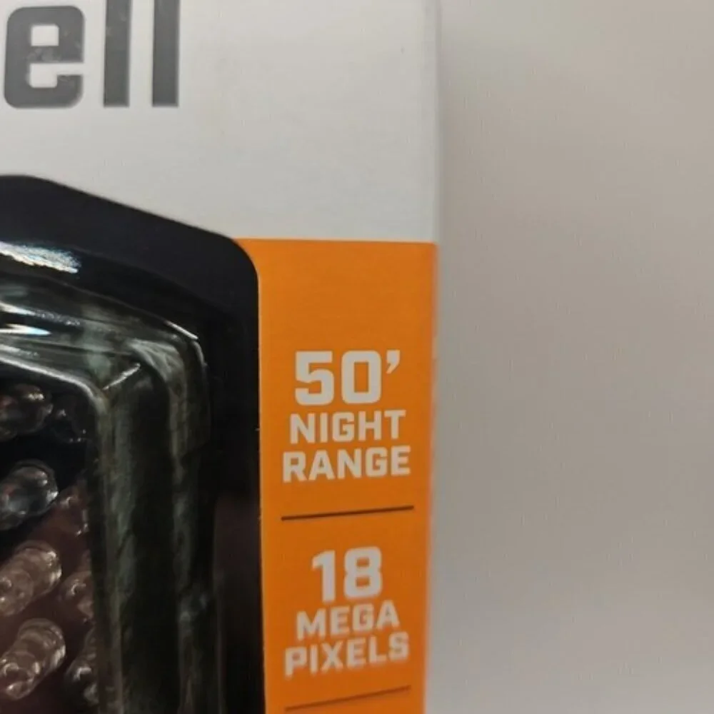 Bushnell‎ 66061WM 720p 18MP Spot On Low Glow Trail Camera 18MP 50' Range NWT
